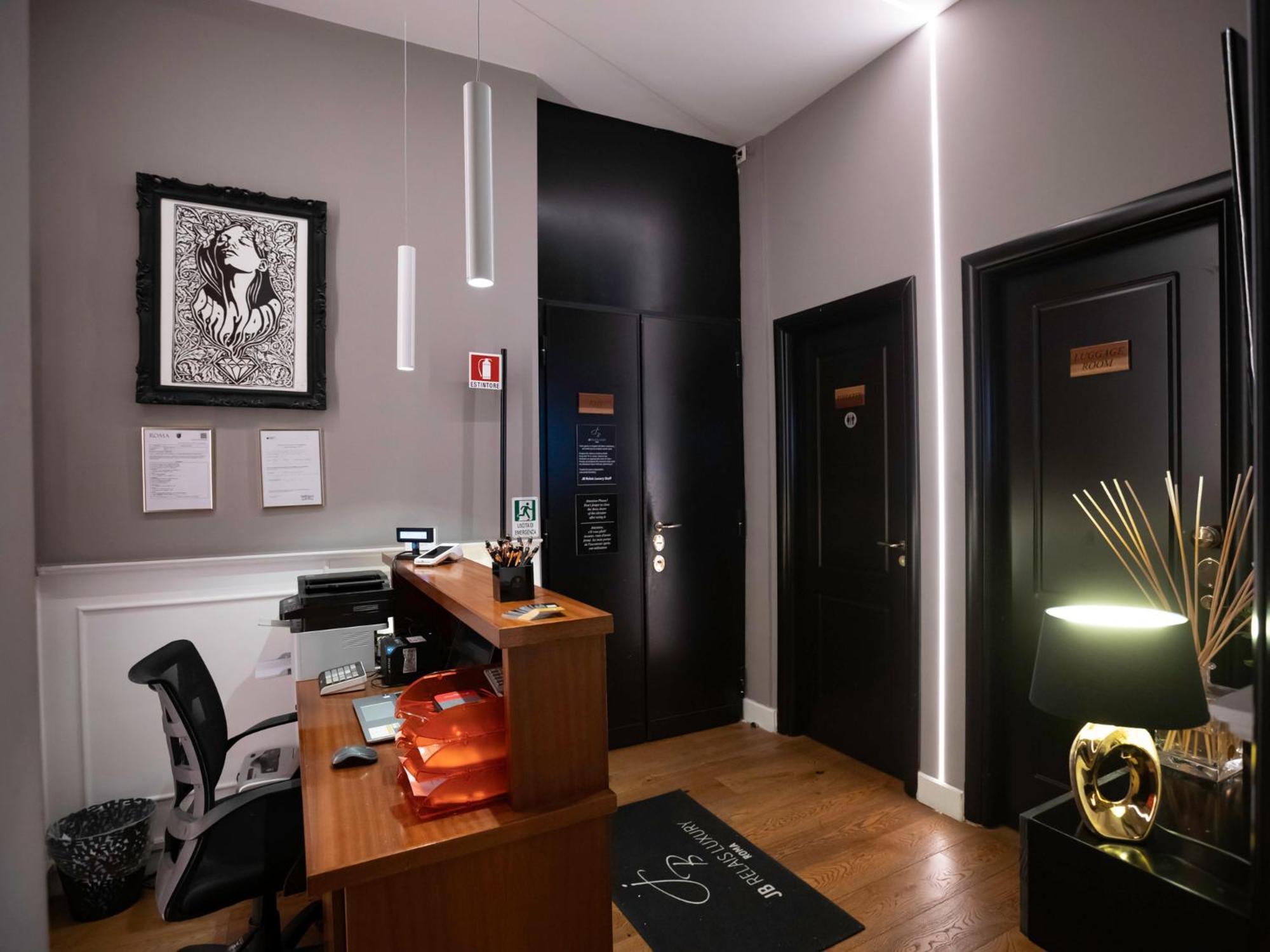 Bed and Breakfast Jb Relais Luxury Рим Экстерьер фото