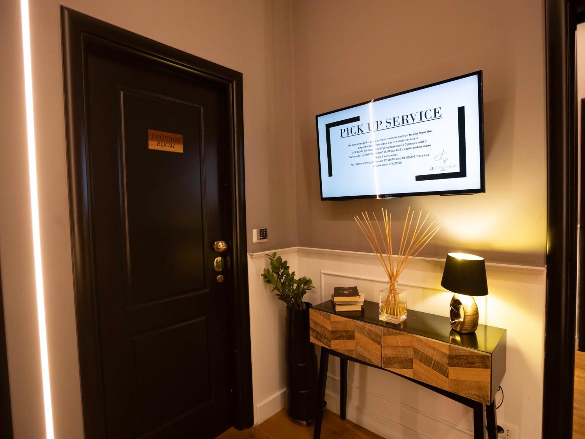 Bed and Breakfast Jb Relais Luxury Рим Экстерьер фото